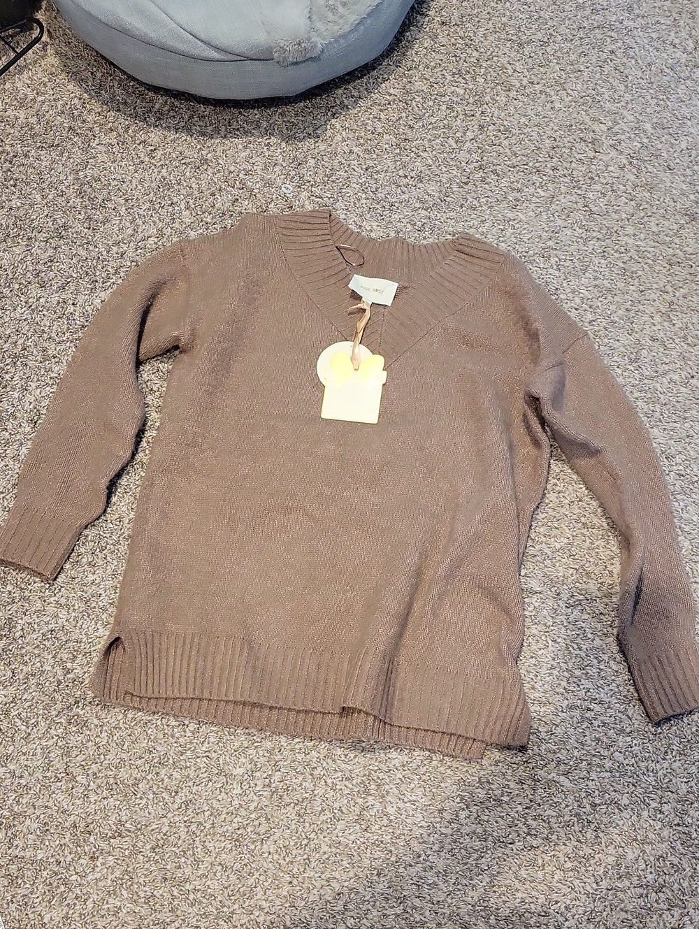 Pink Rose V-Neck Sweater in Taupe